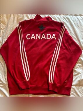 adidas Canada Soccer Large Red Quarter-Zip Pullover sweater jacket